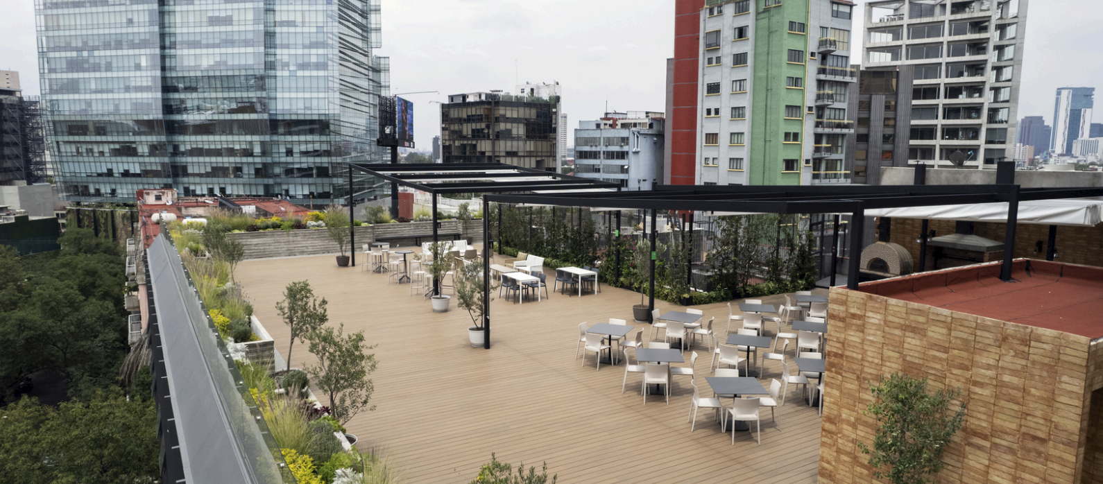 M29 Qu4tro rooftop terrace