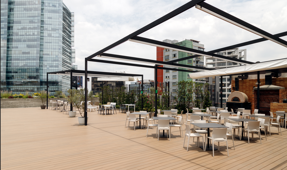 M29 Qu4tro terrace seating