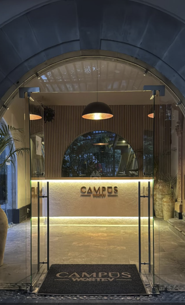 Campus WorTev entrance